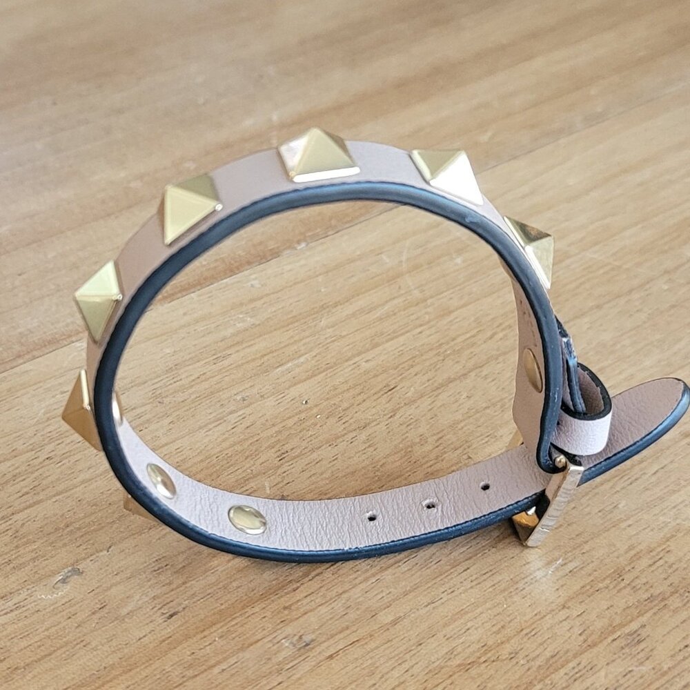 Valentino Garavani Rock Stud Buckle Bracelt
